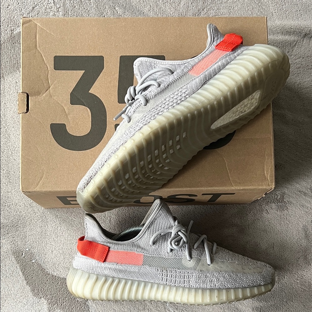 Adidas Yeezy 350 Boost Taillights!